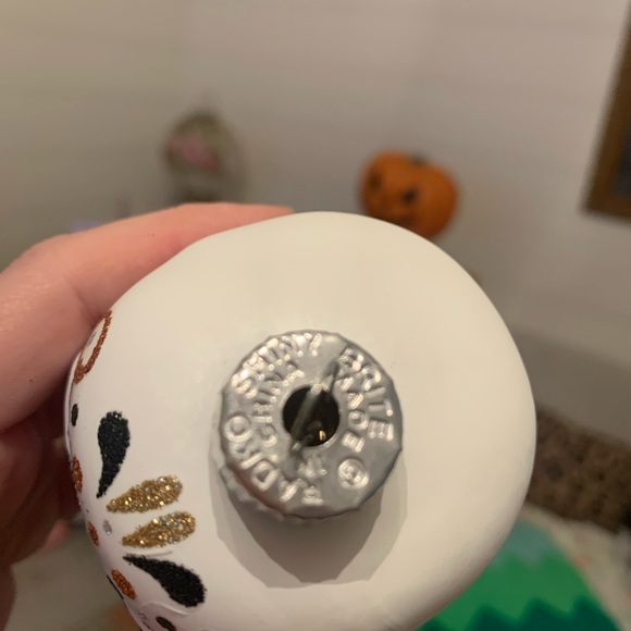 Pair shiny bright glass ornaments 4 x 2 1.2 - Picture 3 of 3